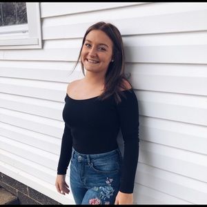 Meet your Posher, Angeline